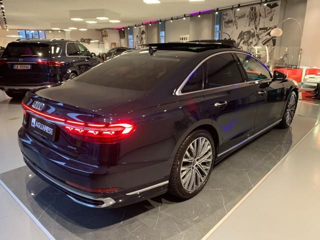 Audi A8 2022