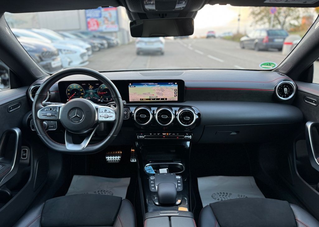 Mercedes-Benz CLA 200 2021