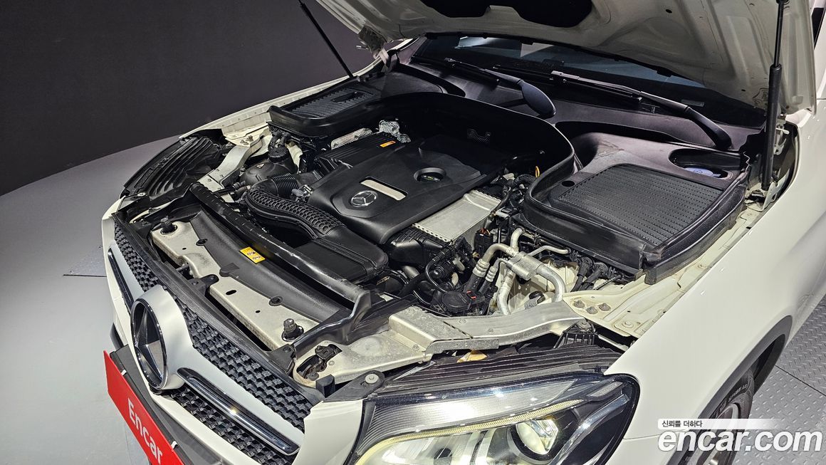 Mercedes-Benz GLC-Class 2019