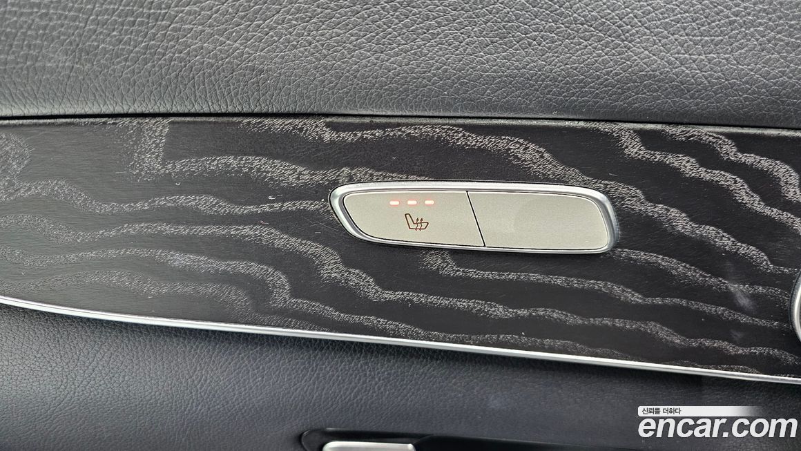 Mercedes-Benz GLC-Class 2019