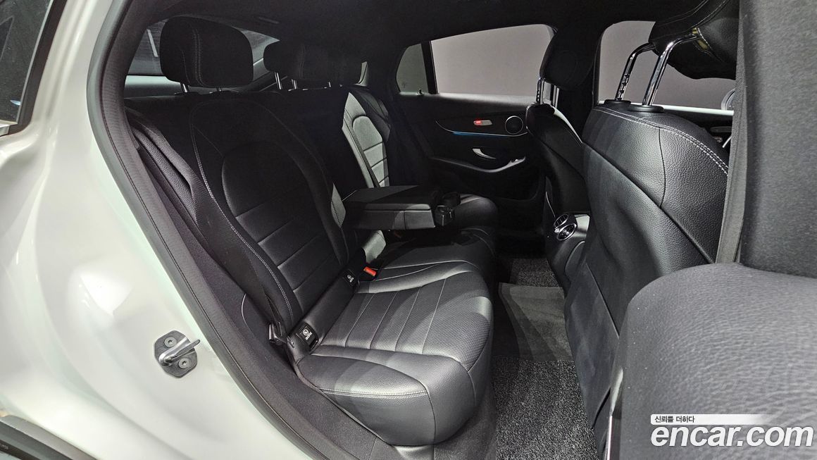 Mercedes-Benz GLC-Class 2019