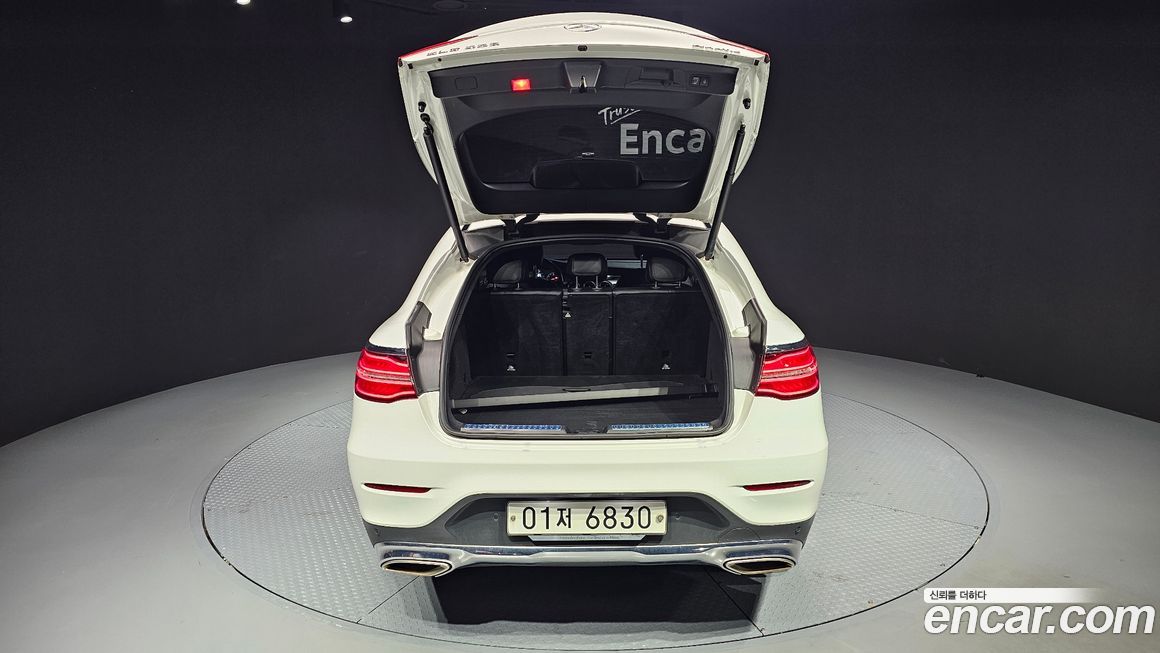 Mercedes-Benz GLC-Class 2019