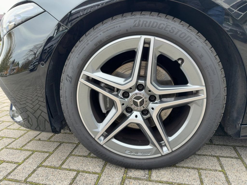 Mercedes-Benz A 200 2024