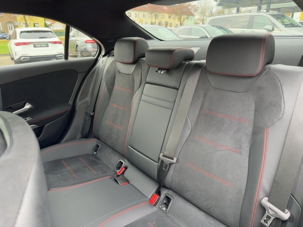 Mercedes-Benz A 200 2024