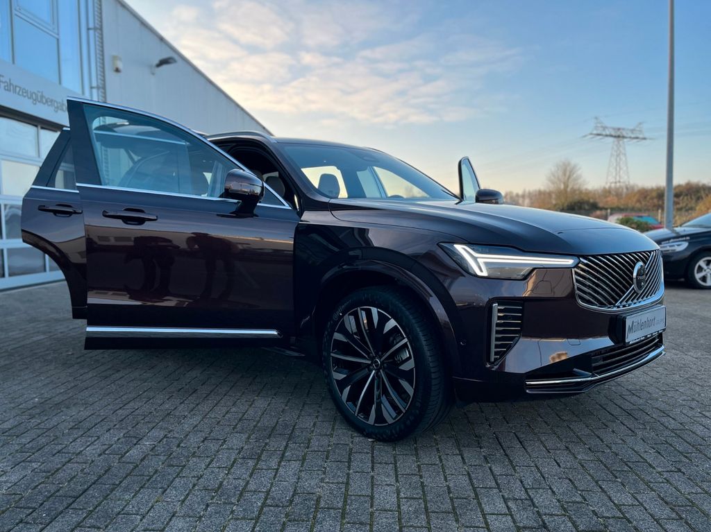 Volvo XC90 2025