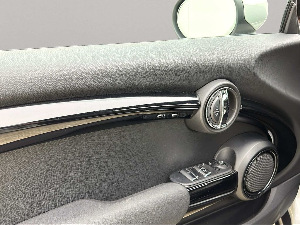 MINI Cooper Cabrio 2020