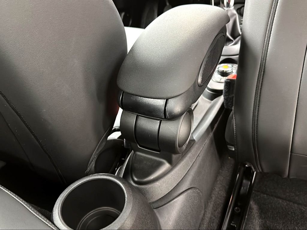 MINI Cooper Cabrio 2020