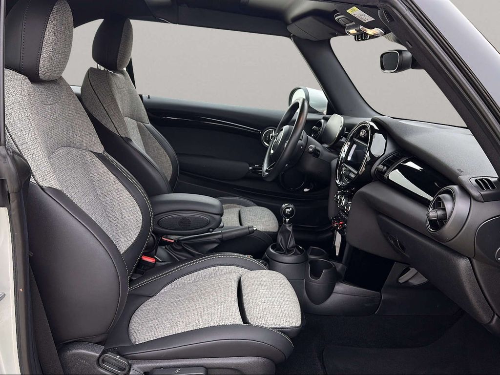 MINI Cooper Cabrio 2020