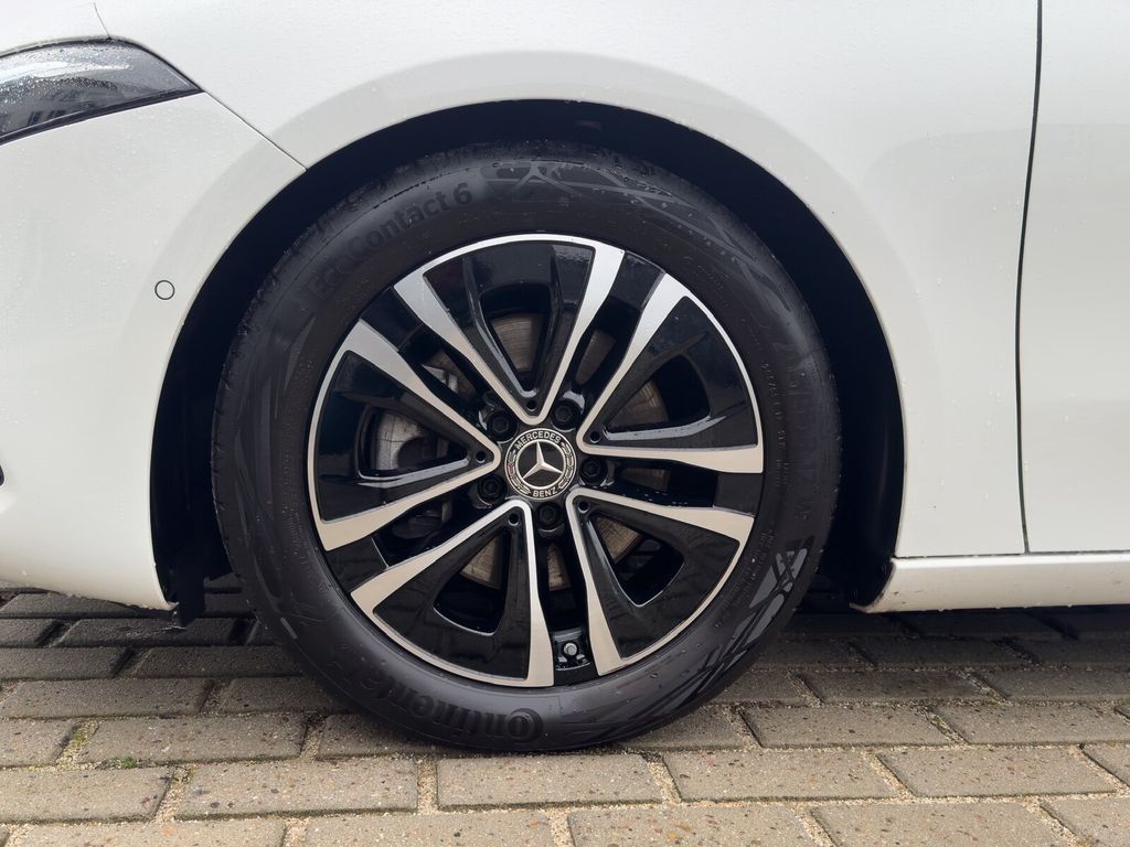 Mercedes-Benz A 200 2024