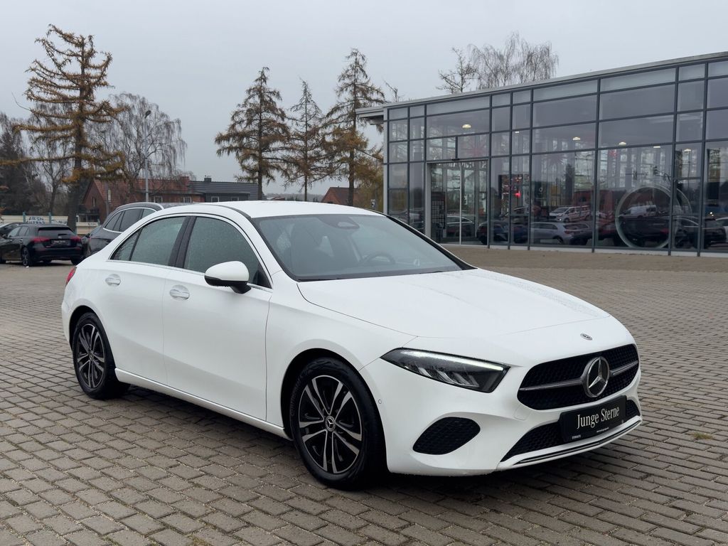 Mercedes-Benz A 200 2024
