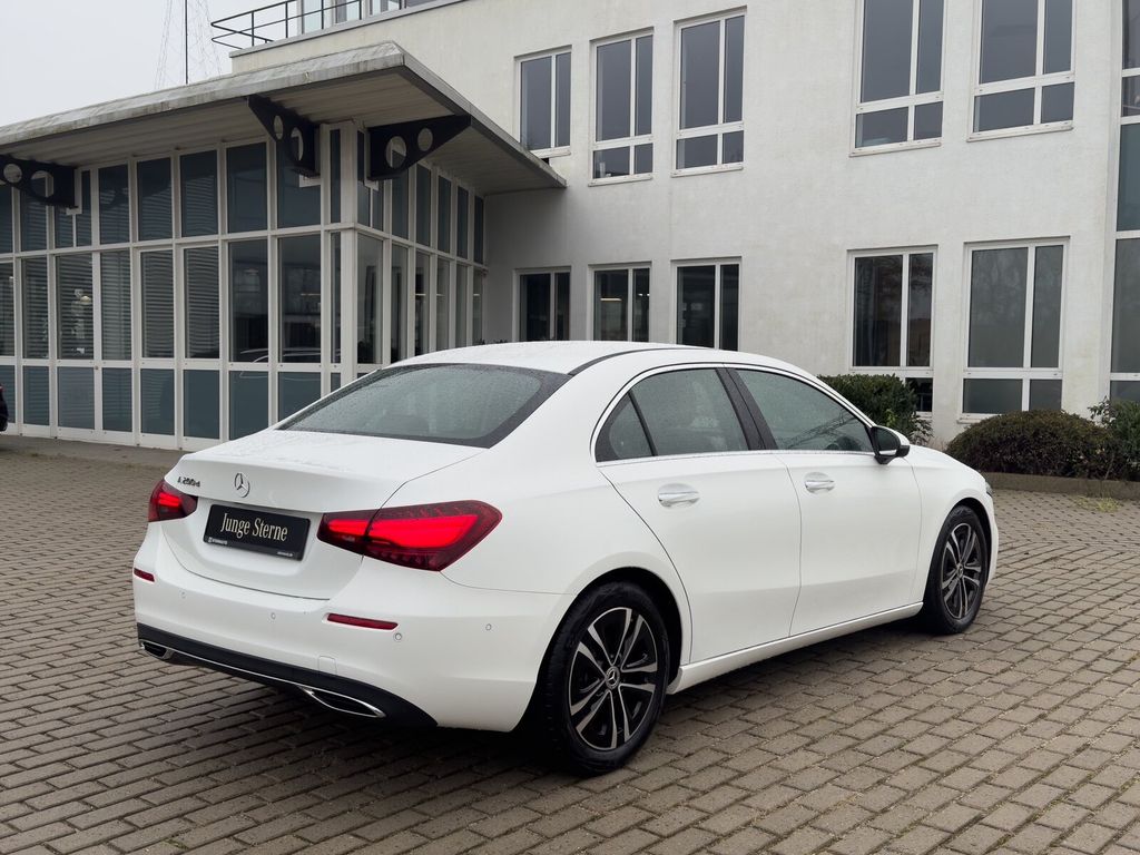 Mercedes-Benz A 200 2024