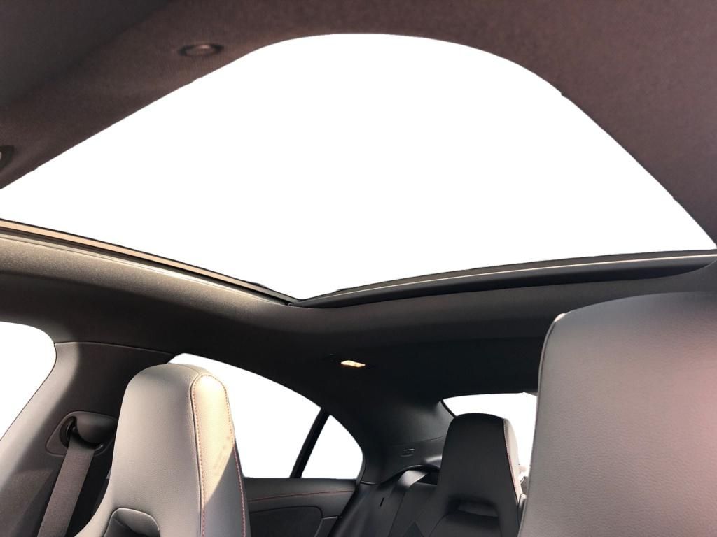 Mercedes-Benz CLA 180 2024