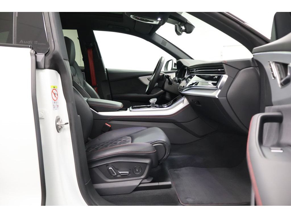 Audi Q8 2025