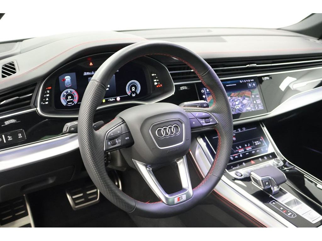 Audi Q8 2025