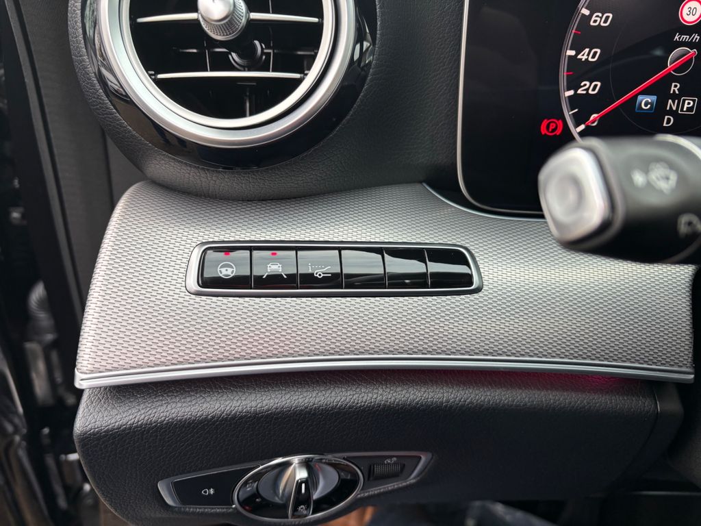 Mercedes-Benz E 220 2019