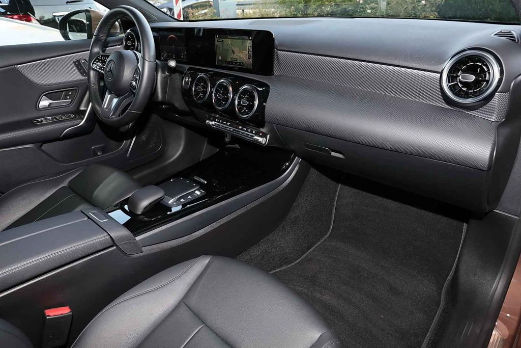 Mercedes-Benz A 250 2022