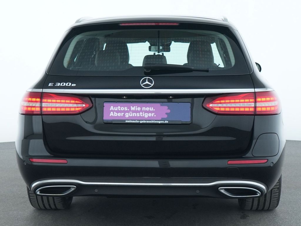Mercedes-Benz E 300 2022