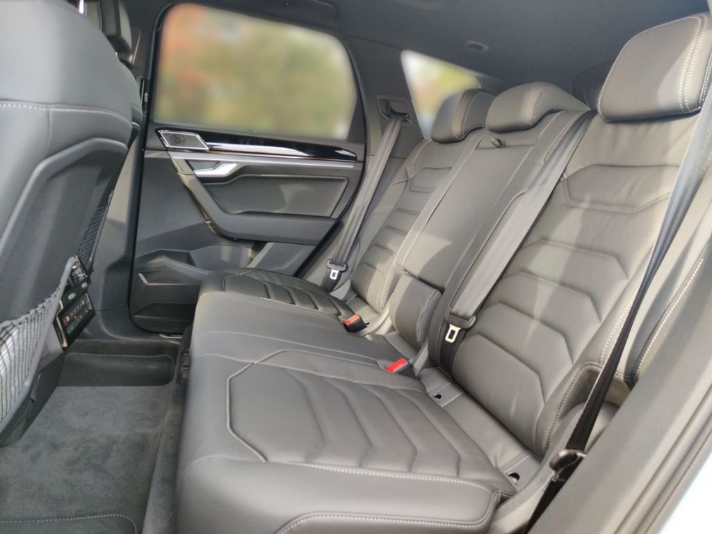 Volkswagen Touareg 2025