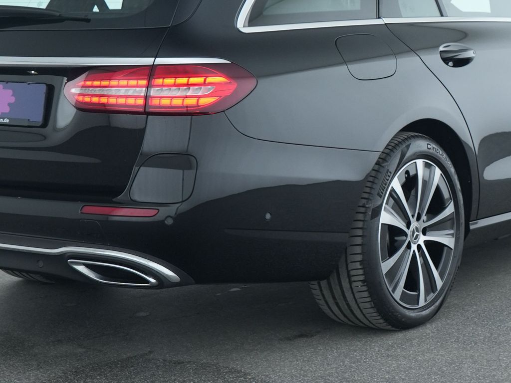 Mercedes-Benz E 300 2022