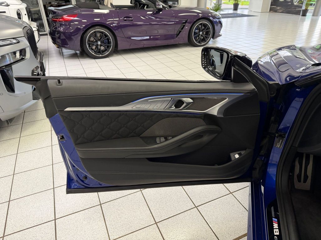 BMW M8 2022