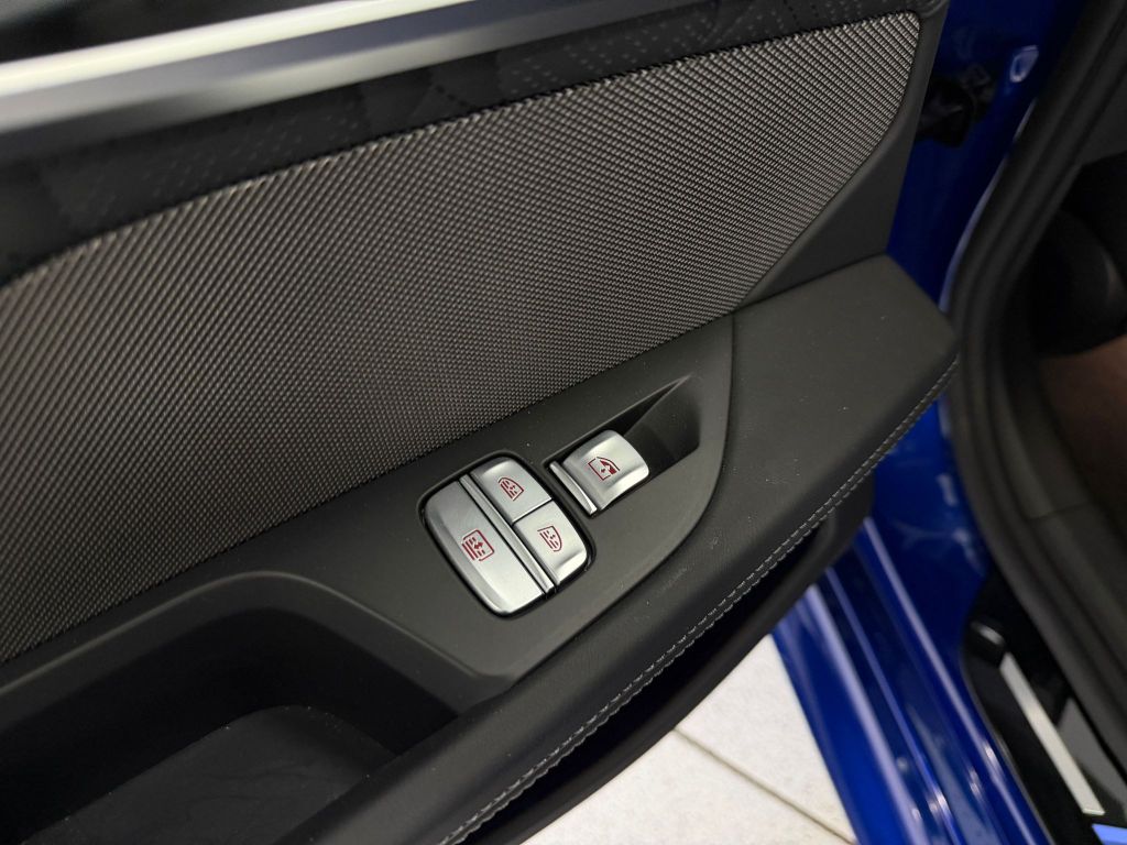 BMW M8 2022