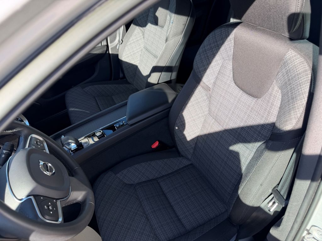 Volvo V60 2022