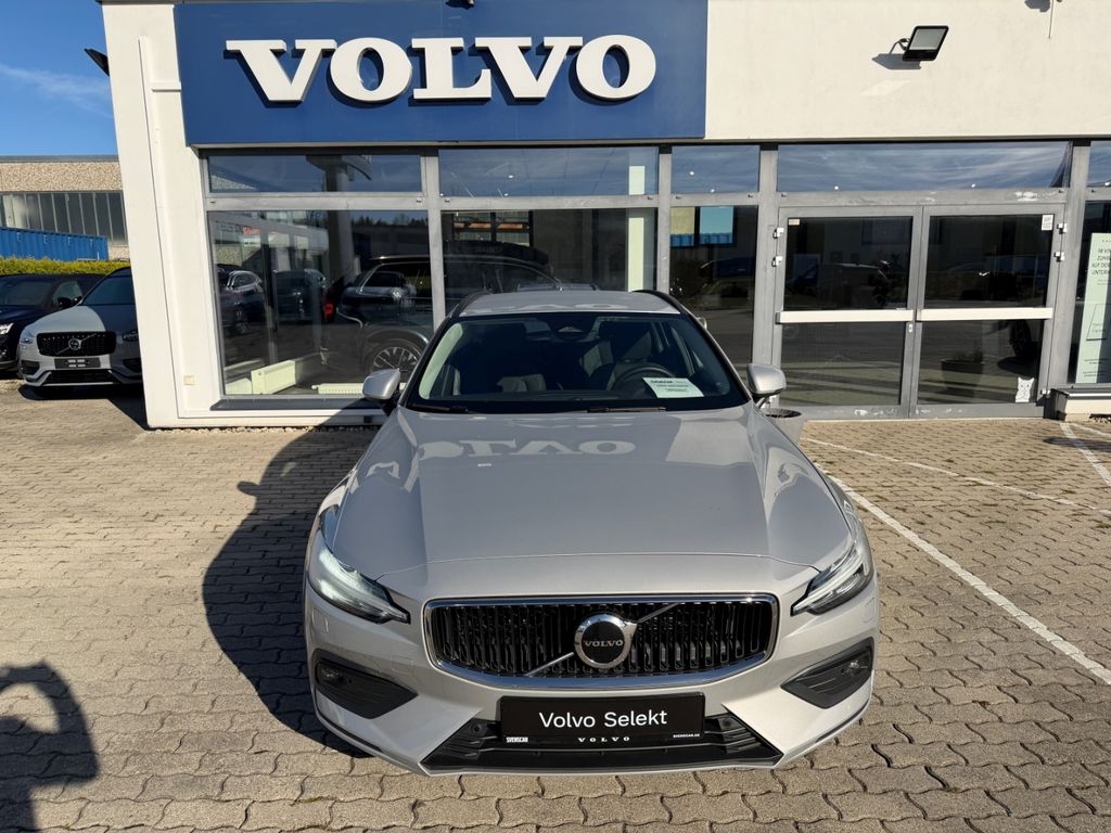 Volvo V60 2022