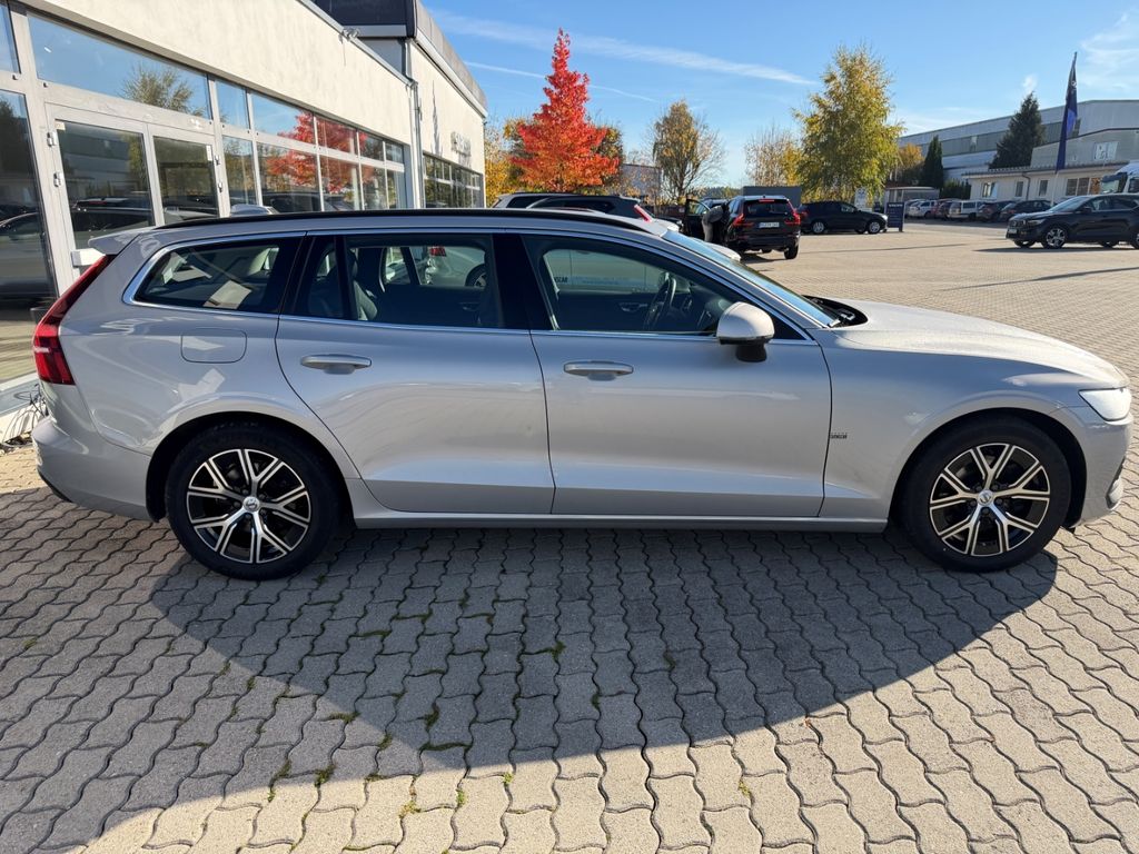 Volvo V60 2022