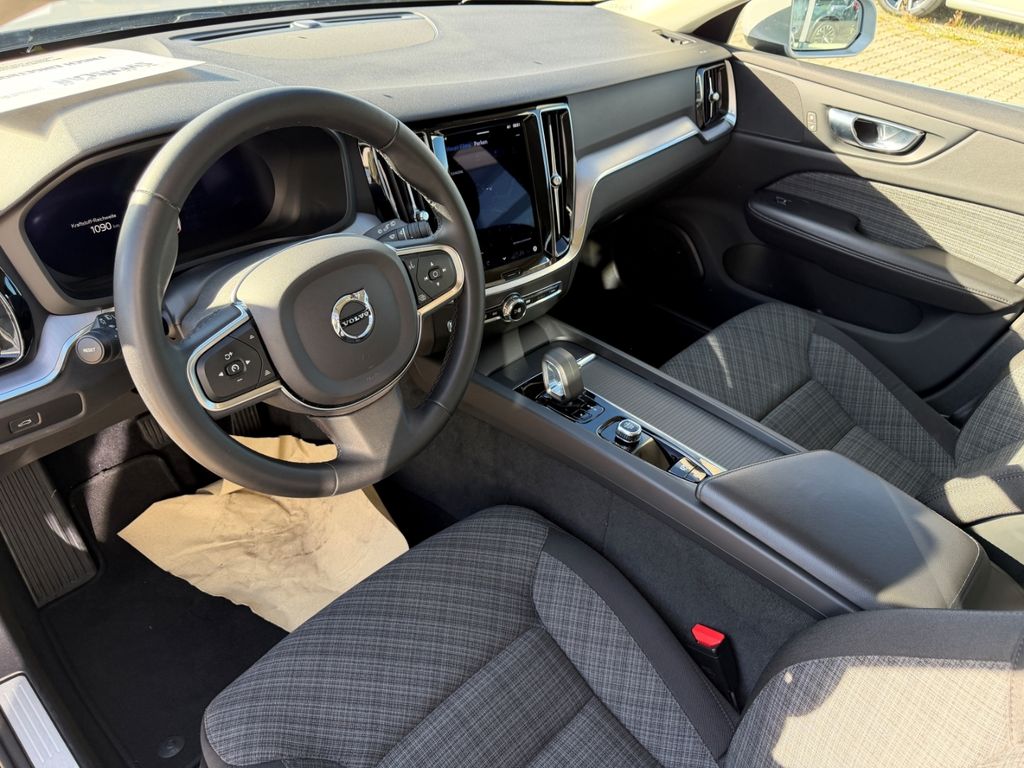 Volvo V60 2022