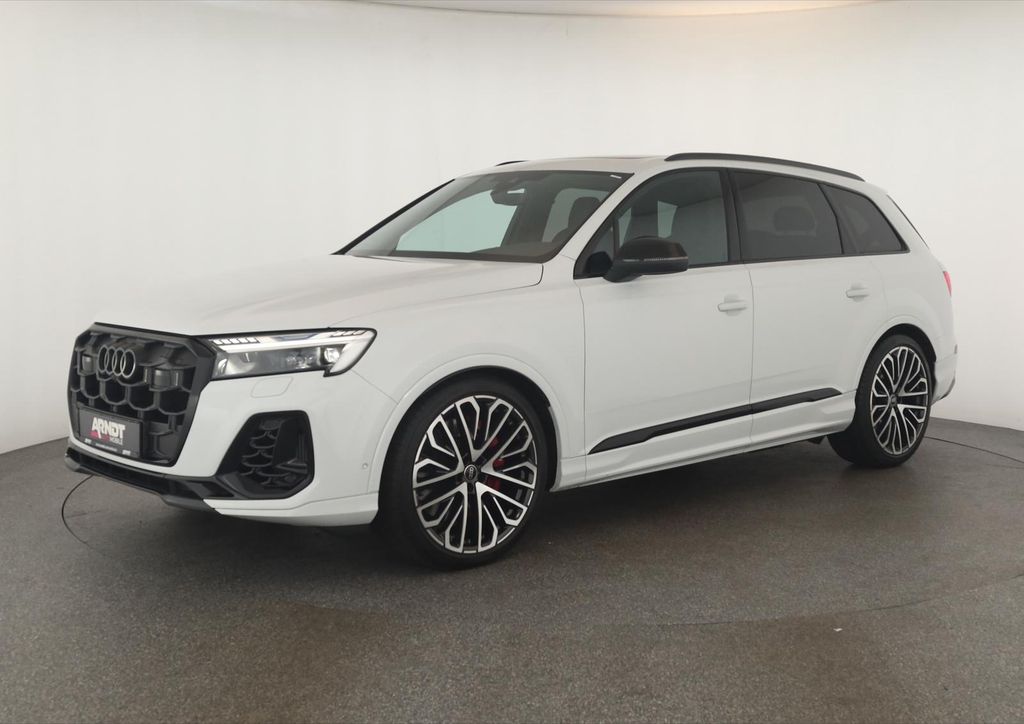 Audi SQ7 2025