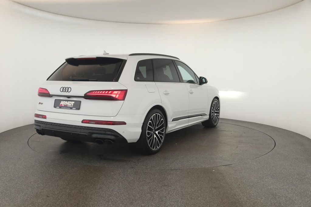 Audi SQ7 2025