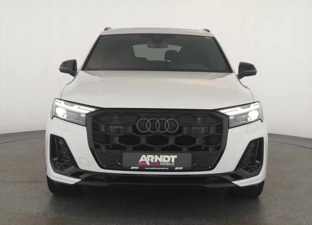 Audi SQ7 2025