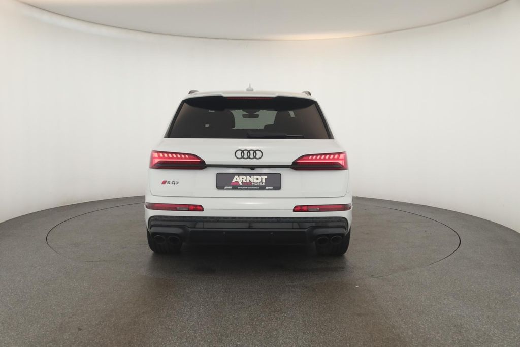 Audi SQ7 2025