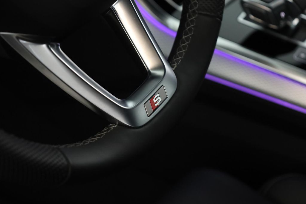 Audi SQ7 2025