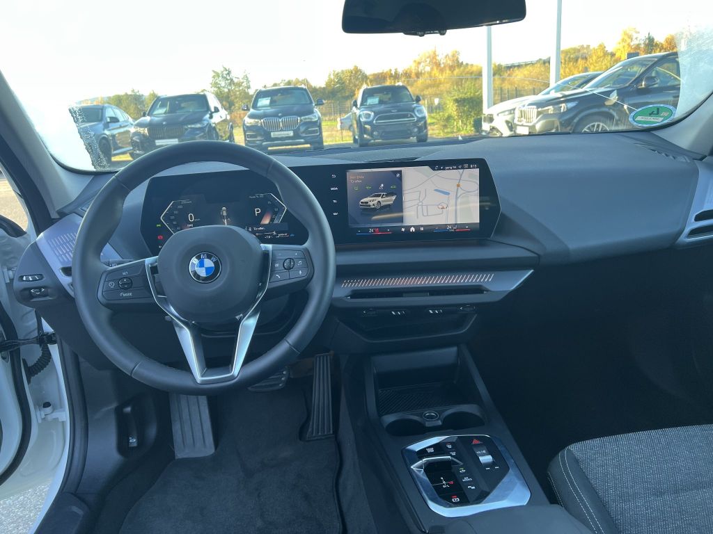 BMW 120 2024