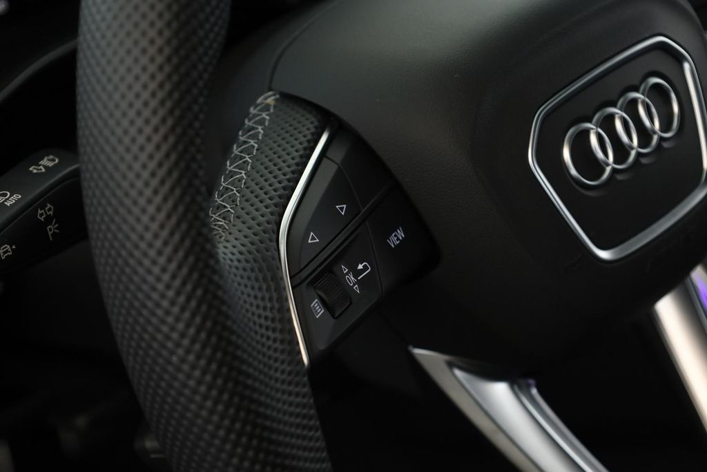 Audi SQ7 2025