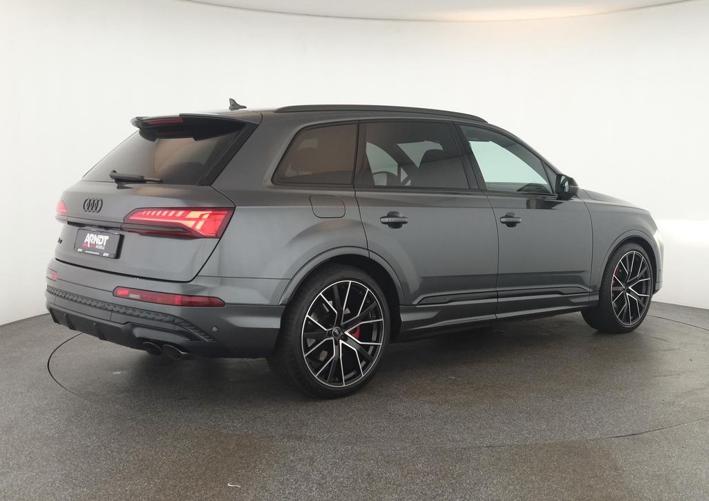 Audi SQ7 2025