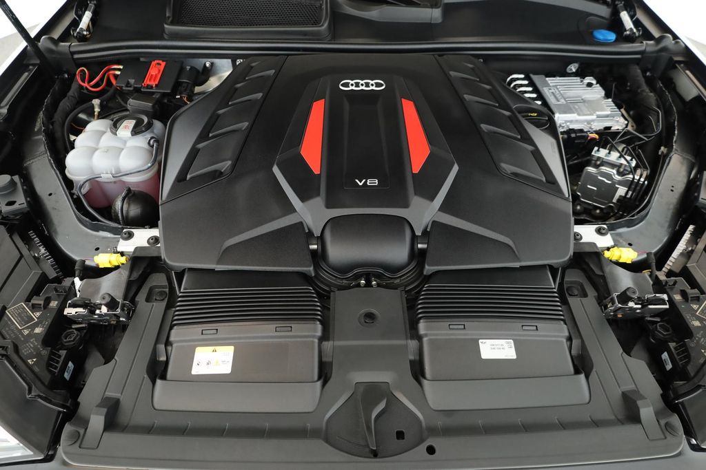 Audi SQ7 2025