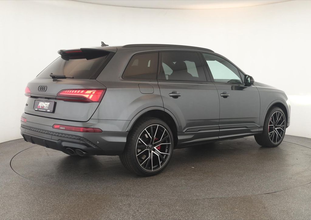 Audi SQ7 2025
