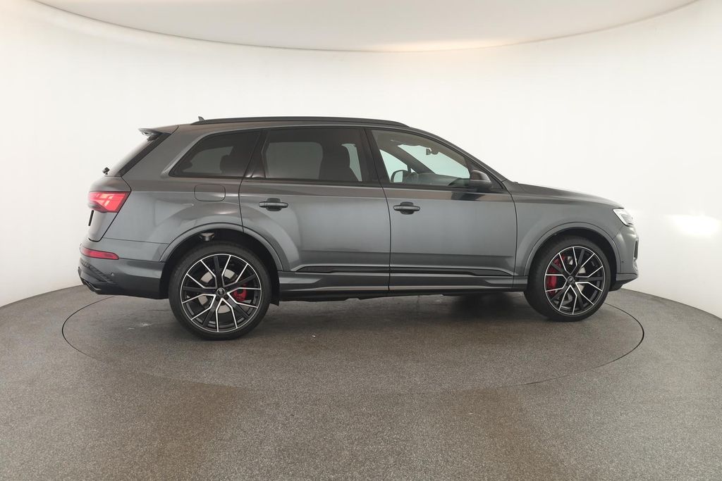 Audi SQ7 2025