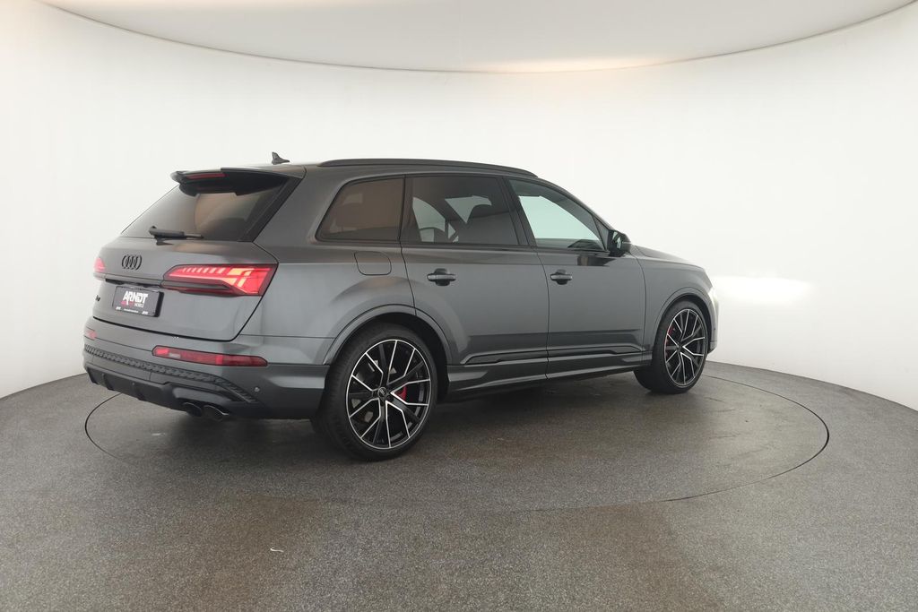 Audi SQ7 2025