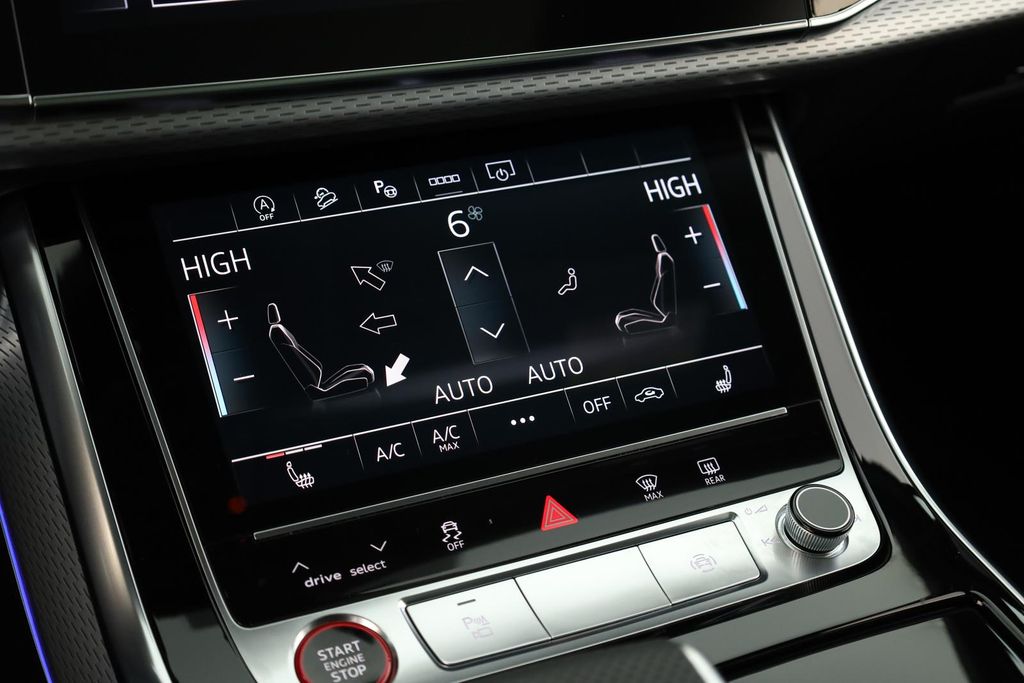 Audi SQ7 2025
