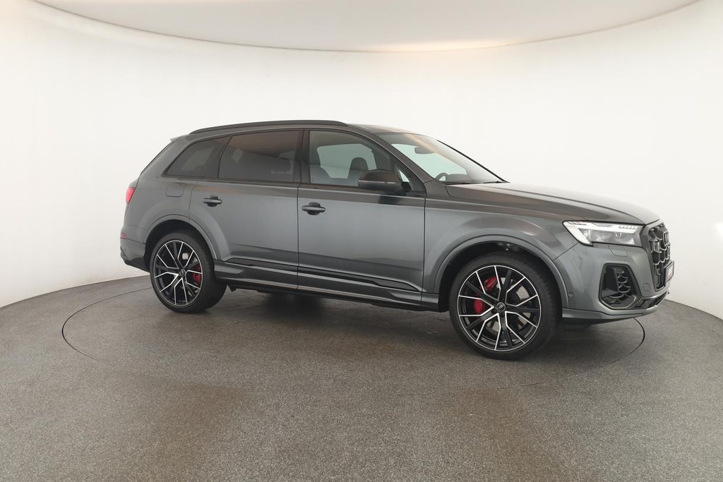 Audi SQ7 2025