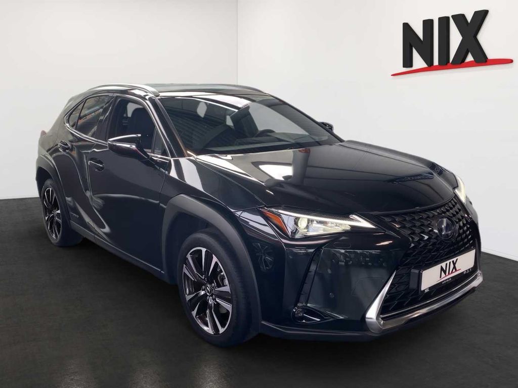 Lexus UX 2022
