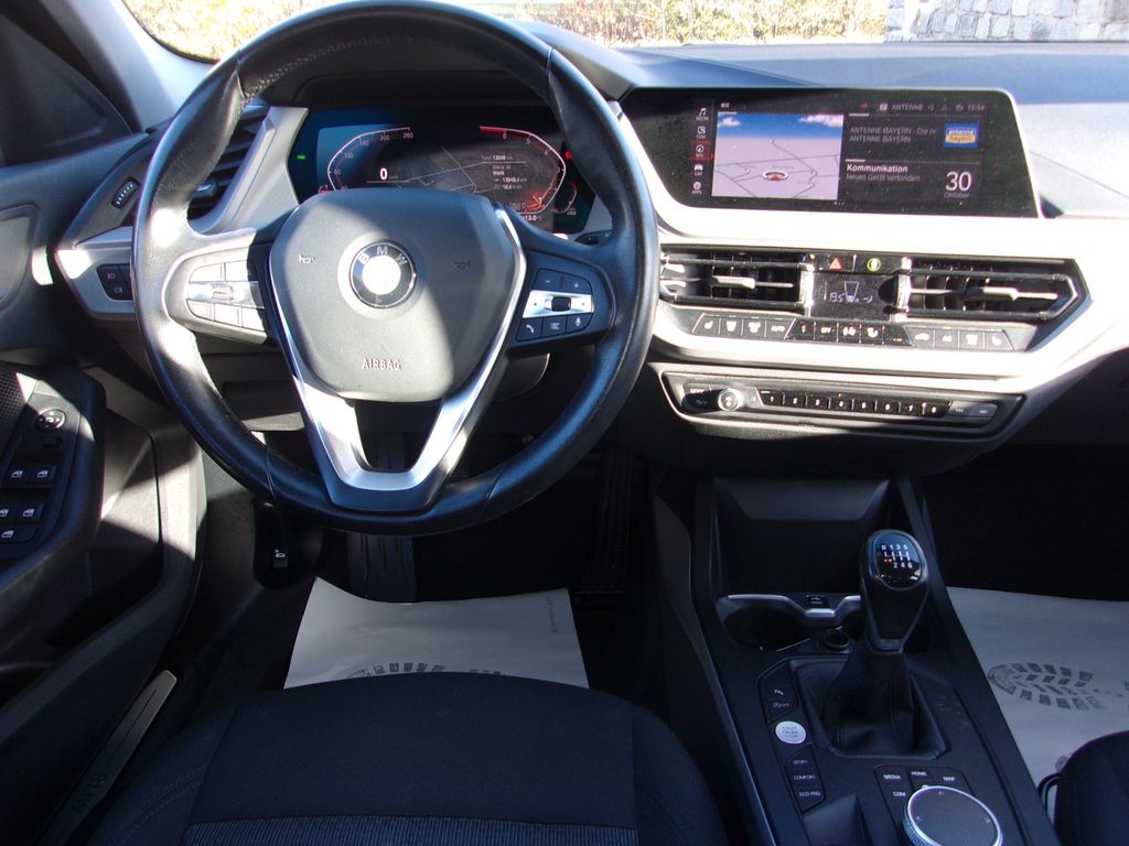 BMW 118 2022