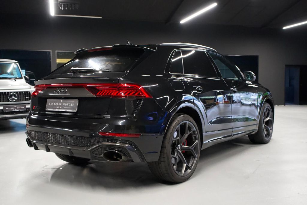 Audi RSQ8 2024