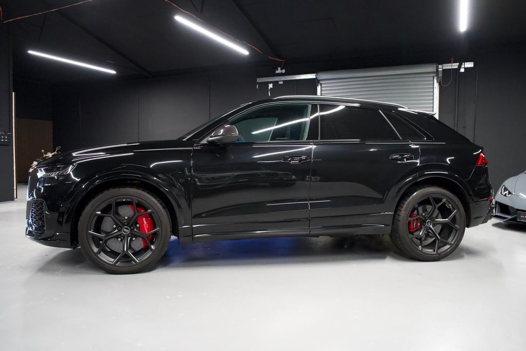 Audi RSQ8 2024