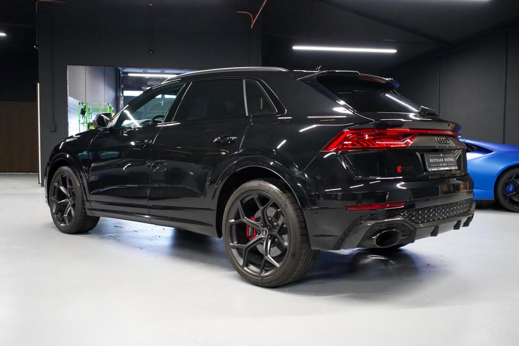 Audi RSQ8 2024