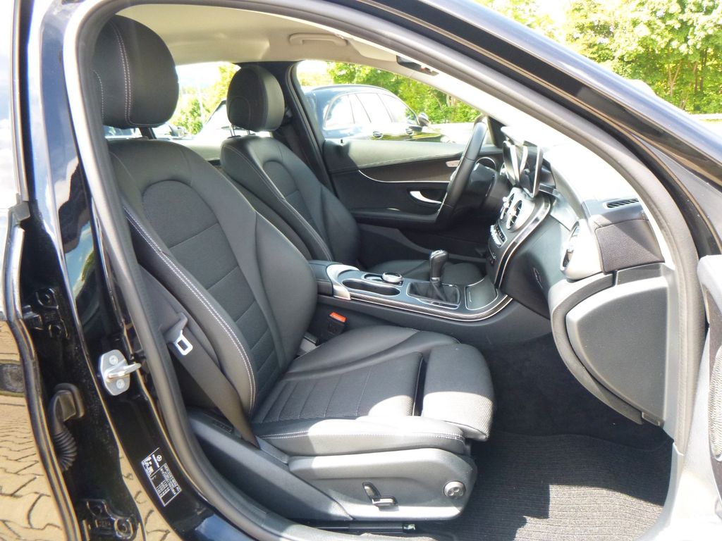 Mercedes-Benz C 200 2021