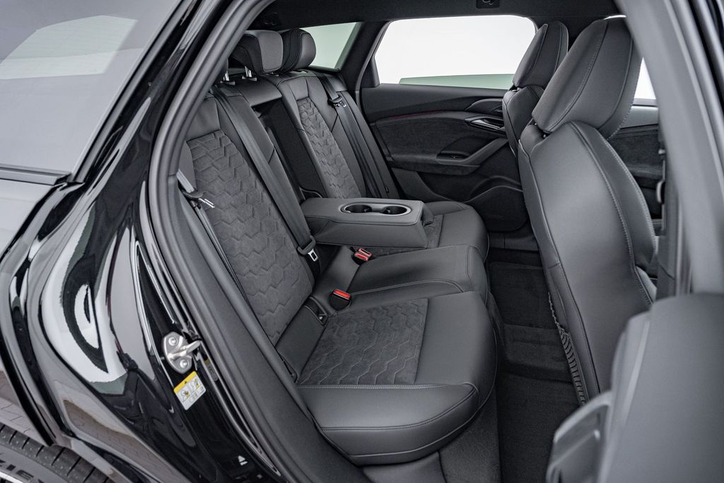 Audi A6 e-tron 2025